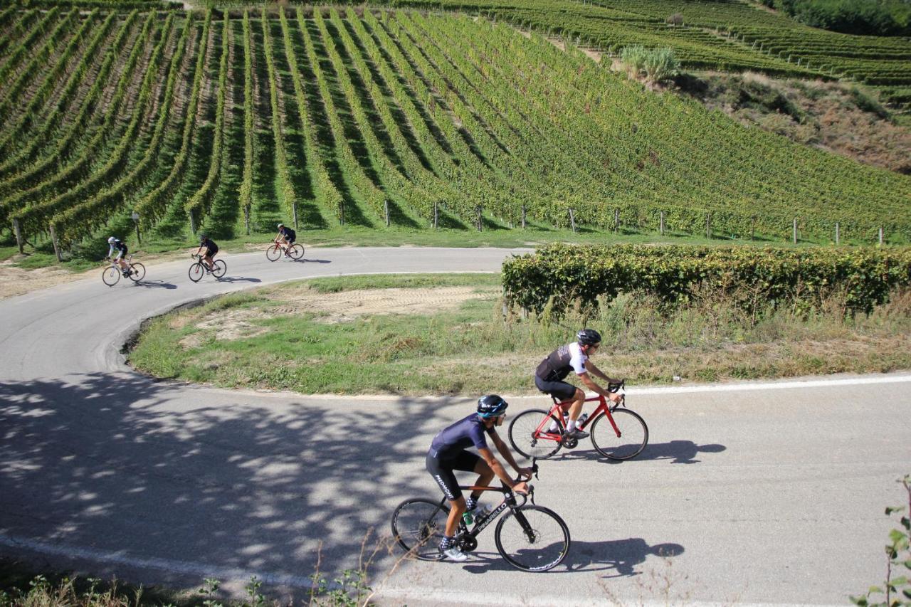 Lo Scoiattolo Piedmont Bike Hotel Pralormo Dış mekan fotoğraf