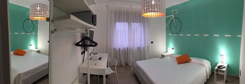 Lo Scoiattolo Piedmont Bike Hotel Pralormo Dış mekan fotoğraf